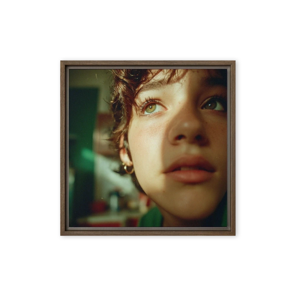 Sunlit Gaze