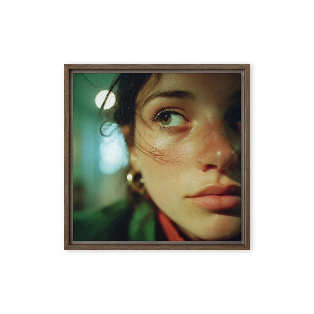 Green Eyes and Warm Light